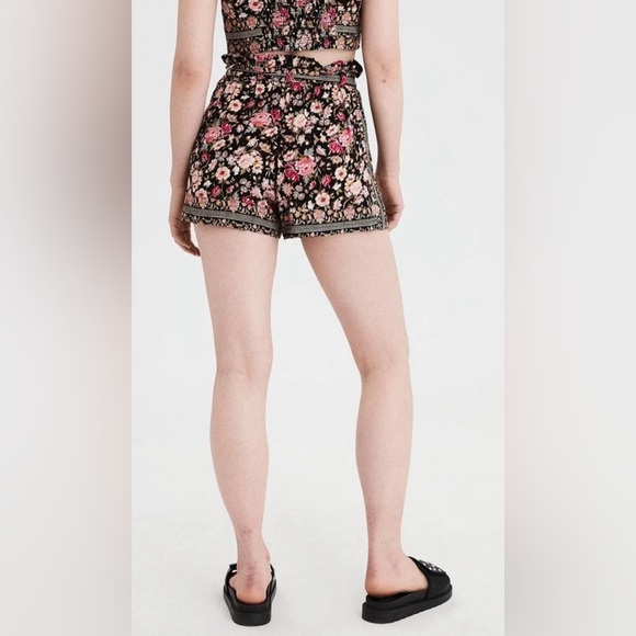 SOLD Ⓜ️ American Eagle Outfitters Paper Bag Shorts - Picture 6 of 8